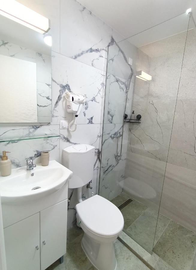 Casa Tiky Ξενοδοχείο Τιμισοάρα Εξωτερικό φωτογραφία