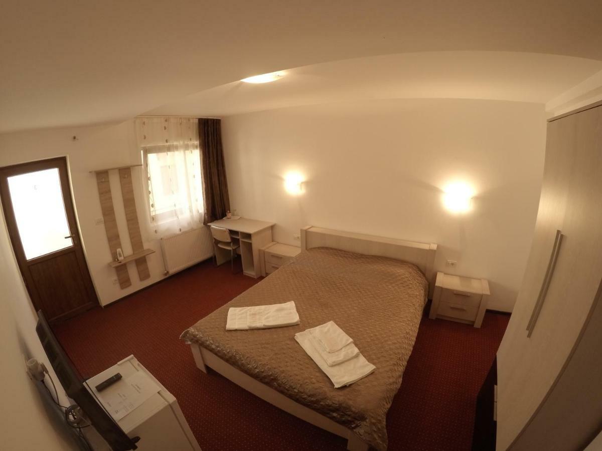Casa Tiky Ξενοδοχείο Τιμισοάρα Εξωτερικό φωτογραφία