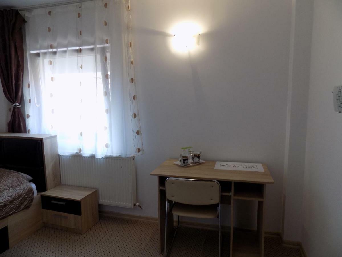 Casa Tiky Ξενοδοχείο Τιμισοάρα Εξωτερικό φωτογραφία
